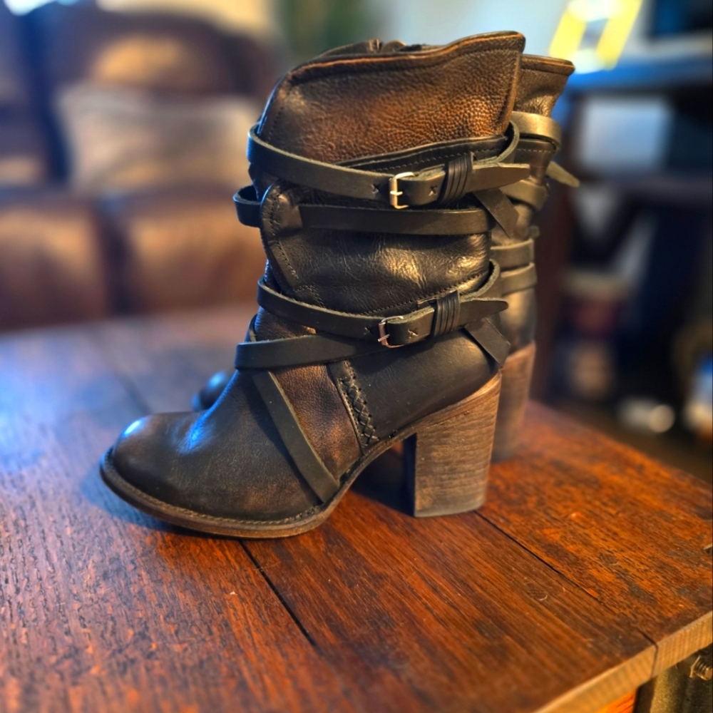 Freebird Black Distressed Ankle Boots - Picture 10 of 16